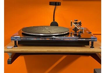 Vertere Acoustics DG-1S Dynamic Groove Turntable Sabre Package - Certified Refurbished