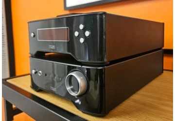 Rega Brio integrated amplifier and Apollo CD player package