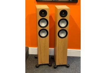 Monitor Audio Silver 200 7G Floorstanding Speakers - Ex-Display in Ash