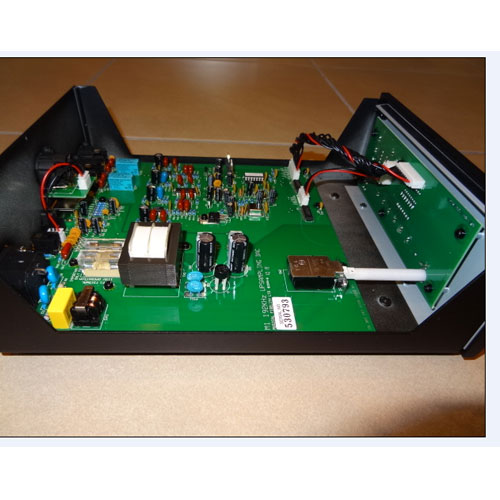 Musical Fidelity M1 dac side view of internals