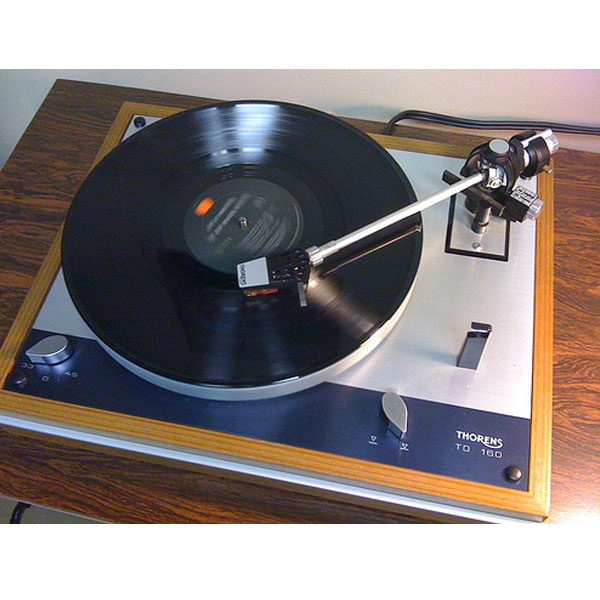 Thorens TD160