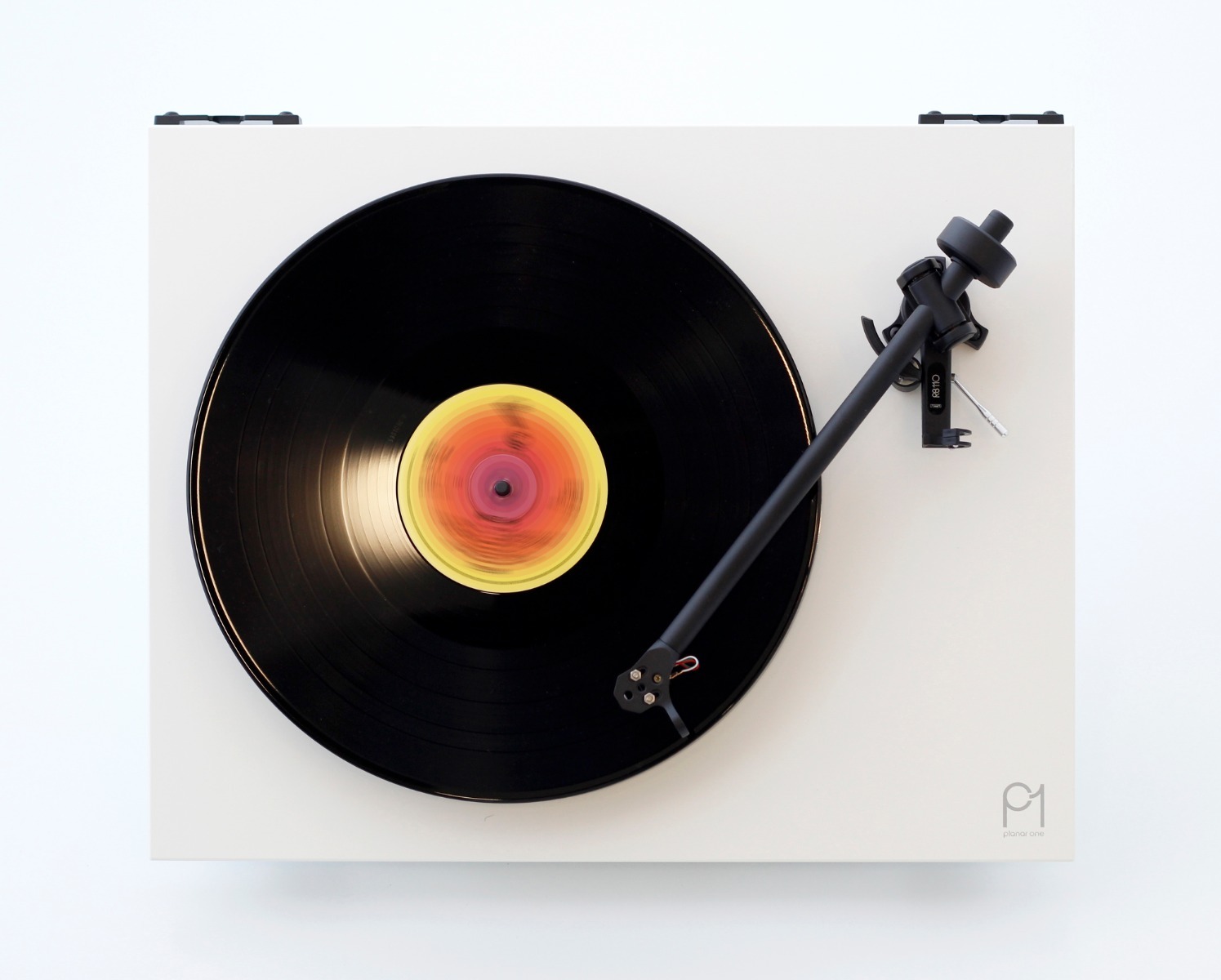Planar 1 white